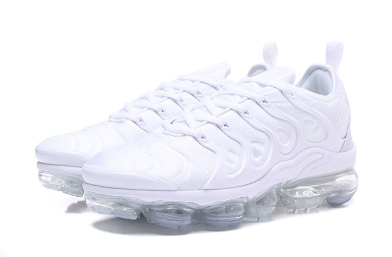 air vapormax plus all white
