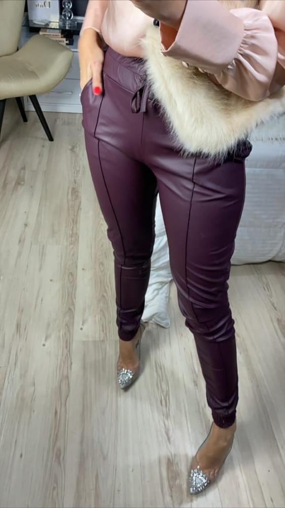 calca couro jogger