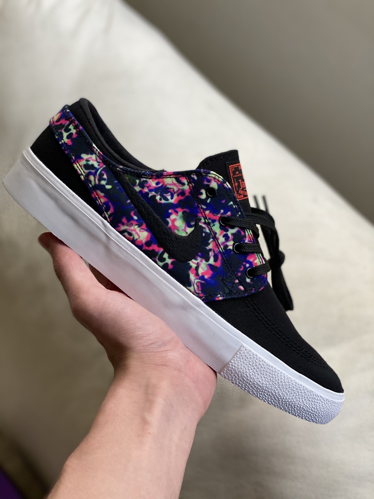 tenis da nike florido