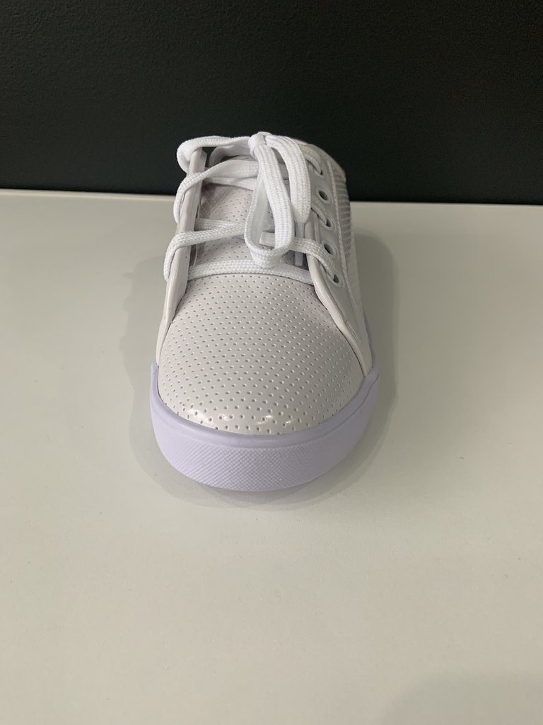 tenis branco confort