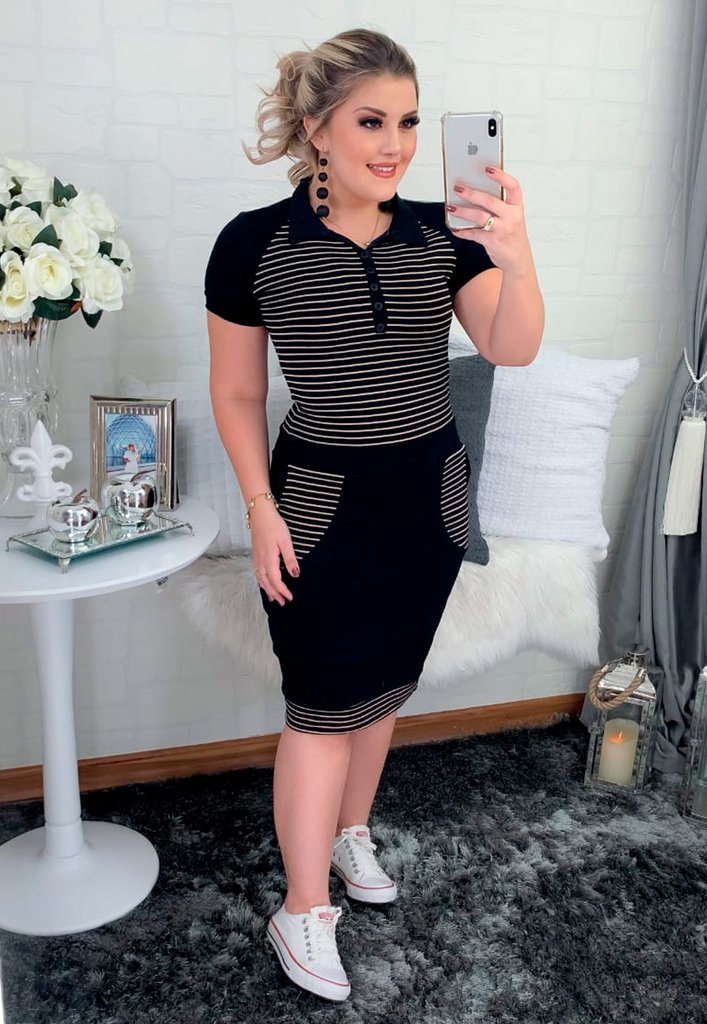 vestido de malha listrado preto e branco