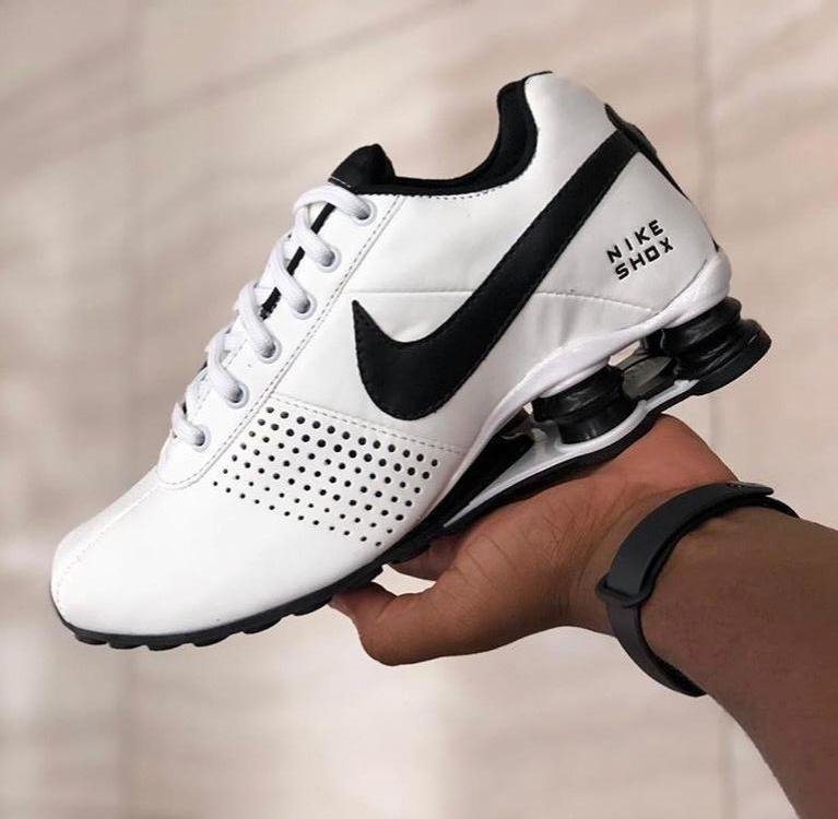 nike shox deliver