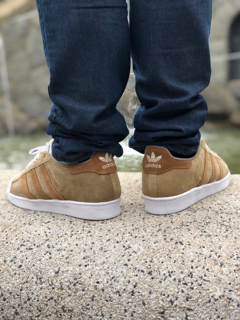 adidas superstar caramelo