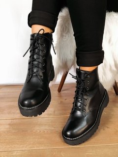 coturno dr martens inspired