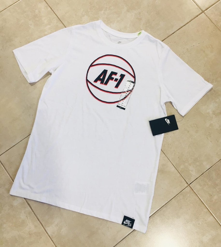 remera nike af1